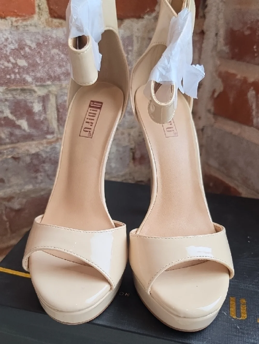 IDIFU Beige Patent Platform Ankle-Strap Stiletto Heels - Picture 3 of 6